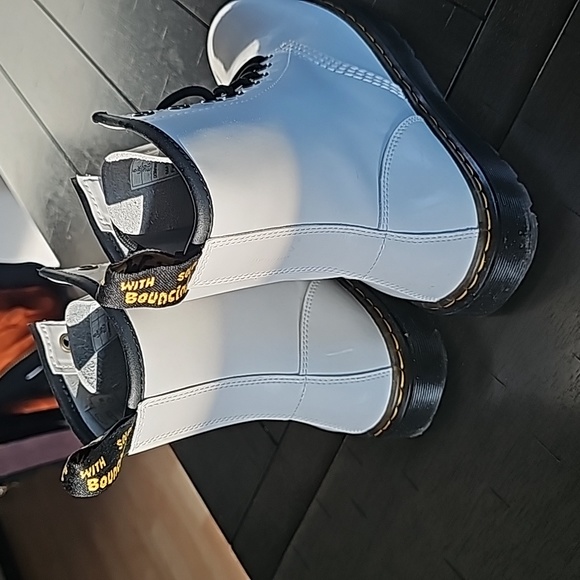 ⚫️ 🤩 Dr Marten Air Waiv Like New - Picture 3 of 4